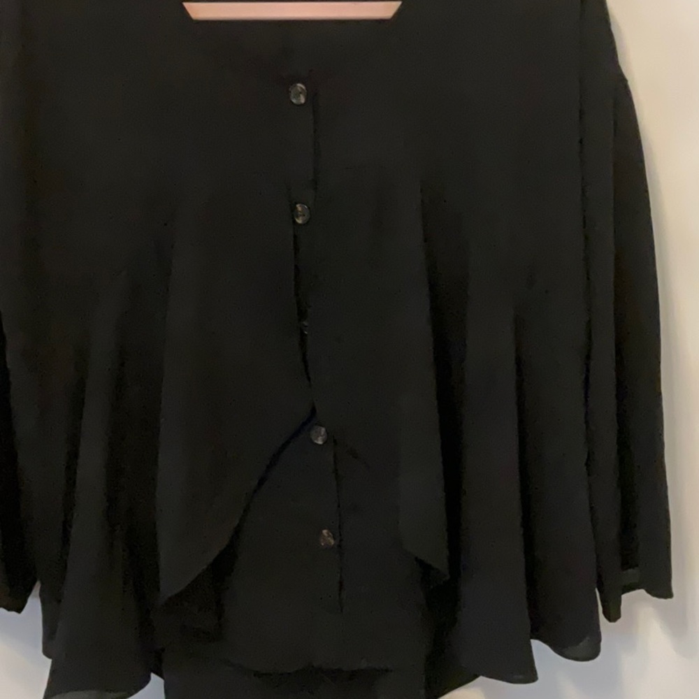 Versona black top with front flounce ruffle top Size Large